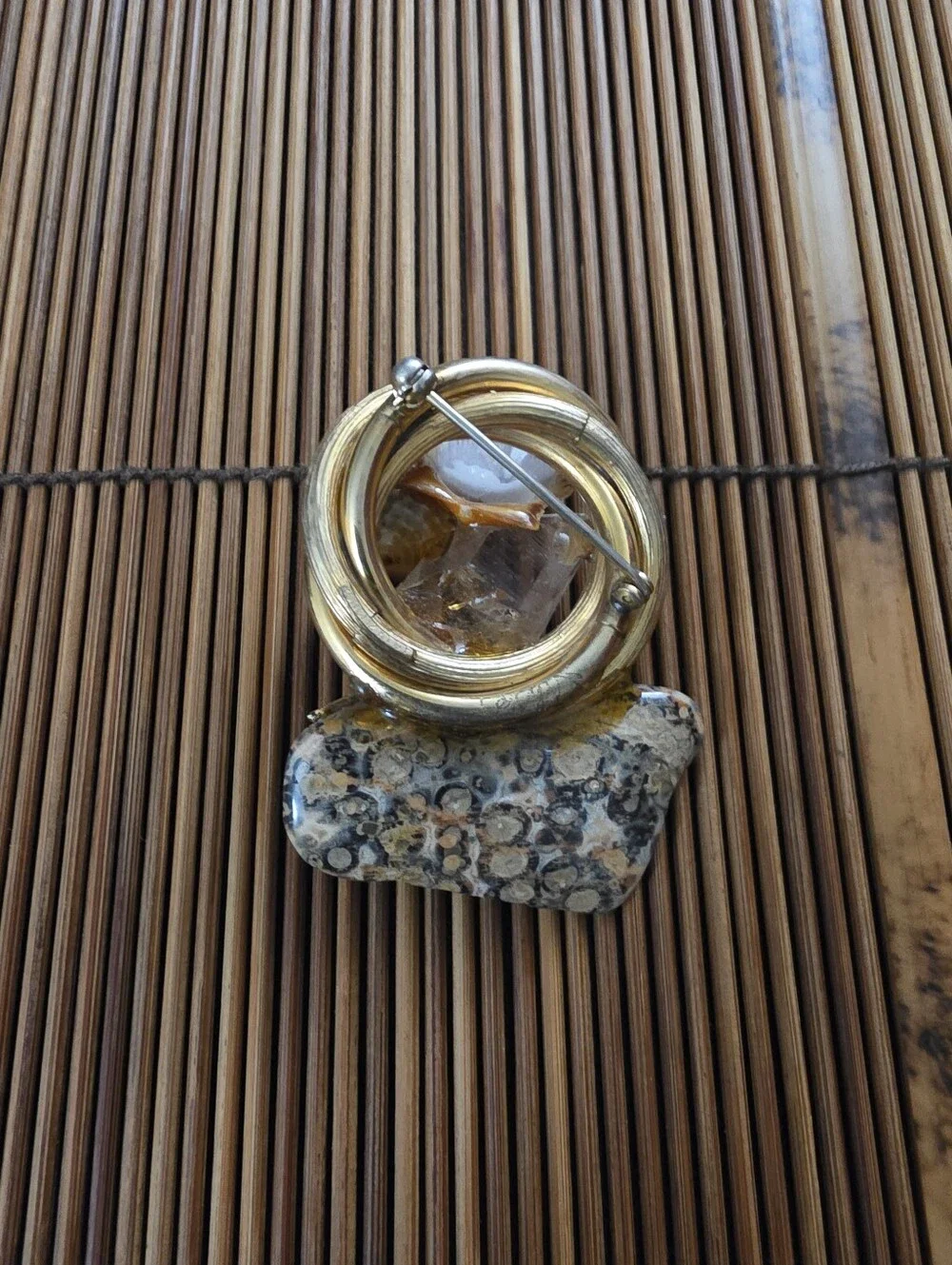12k Gold Filled Ronci Jasper, Shell Yellow Gold Brooch (Vintage)